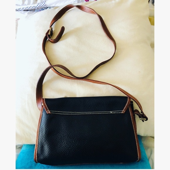 Dooney & Bourke Leather Crossbody Purse - Picture 3 of 8